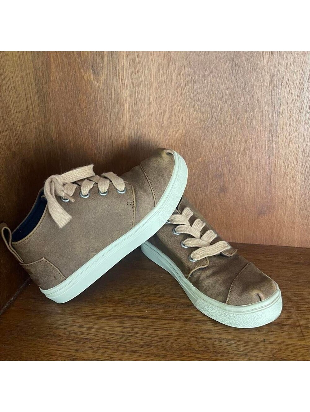 Kids Brown TOMS lace up sneakers in US 12.5